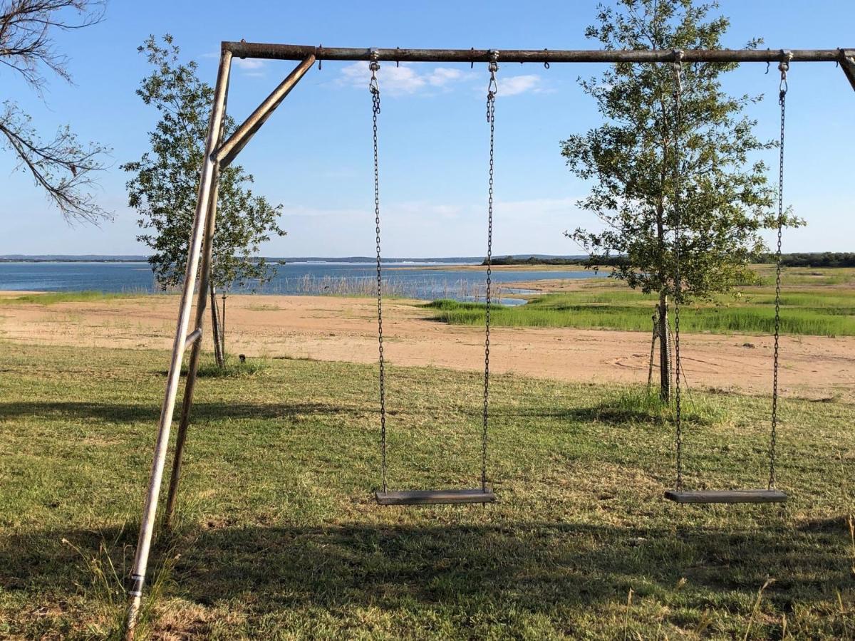 Oasis Lake Buchanan Bluffton Kültér fotó